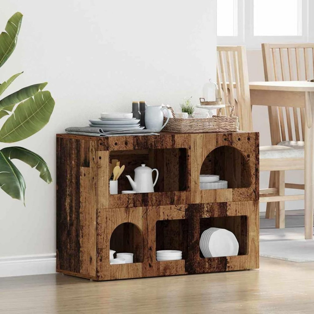 Das Sideboard vereint offene Ablagen mit Holzoptik