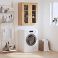 Wandschrank verbindet eine Wandmontage und Glastueren