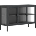 Schwarz bestimmt die Farbgebung von dem Sideboard